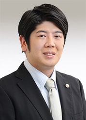 Eisuke Yoshikawa