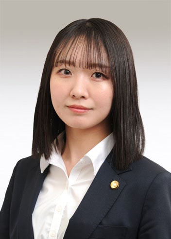 弁護士 大東 真奈