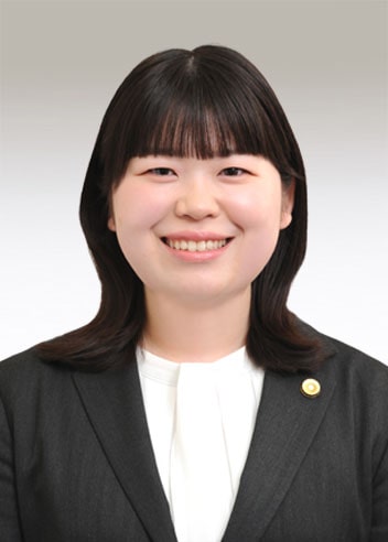 弁護士 牧野 楓