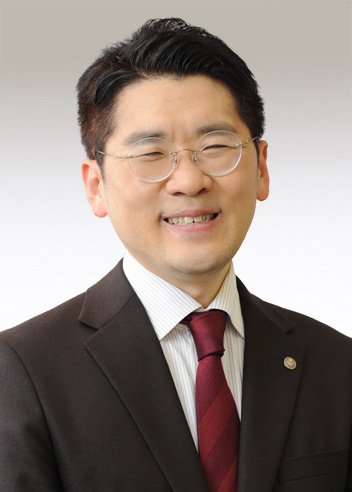 税理士&nbsp;間地 泰正