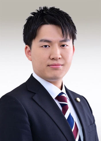 弁護士&nbsp;中島 義貴