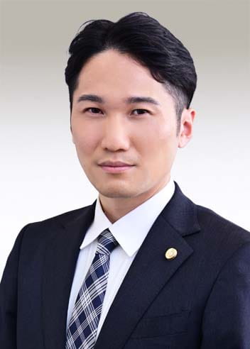 弁護士&nbsp;小武 遼太朗