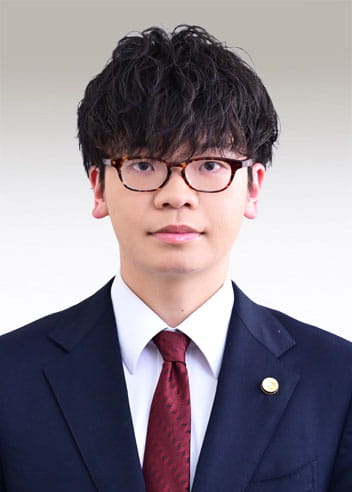 弁護士&nbsp;荻野 晶太