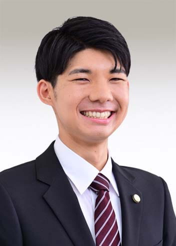 弁護士&nbsp;藤本 暁平